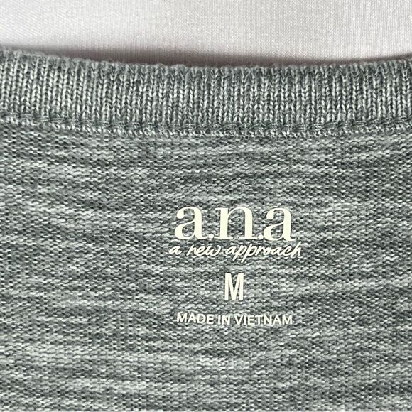 NEW a.n.a. Heather Gray Round Neck Long Sleeve Knit Top T-Shirt Women’s Medium - Picture 5 of 7